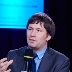 Maciej Szaleniec.png