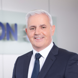 Jeremy Launders (1).png