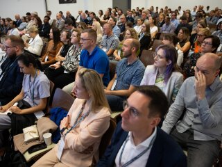 260702B_028.jpg